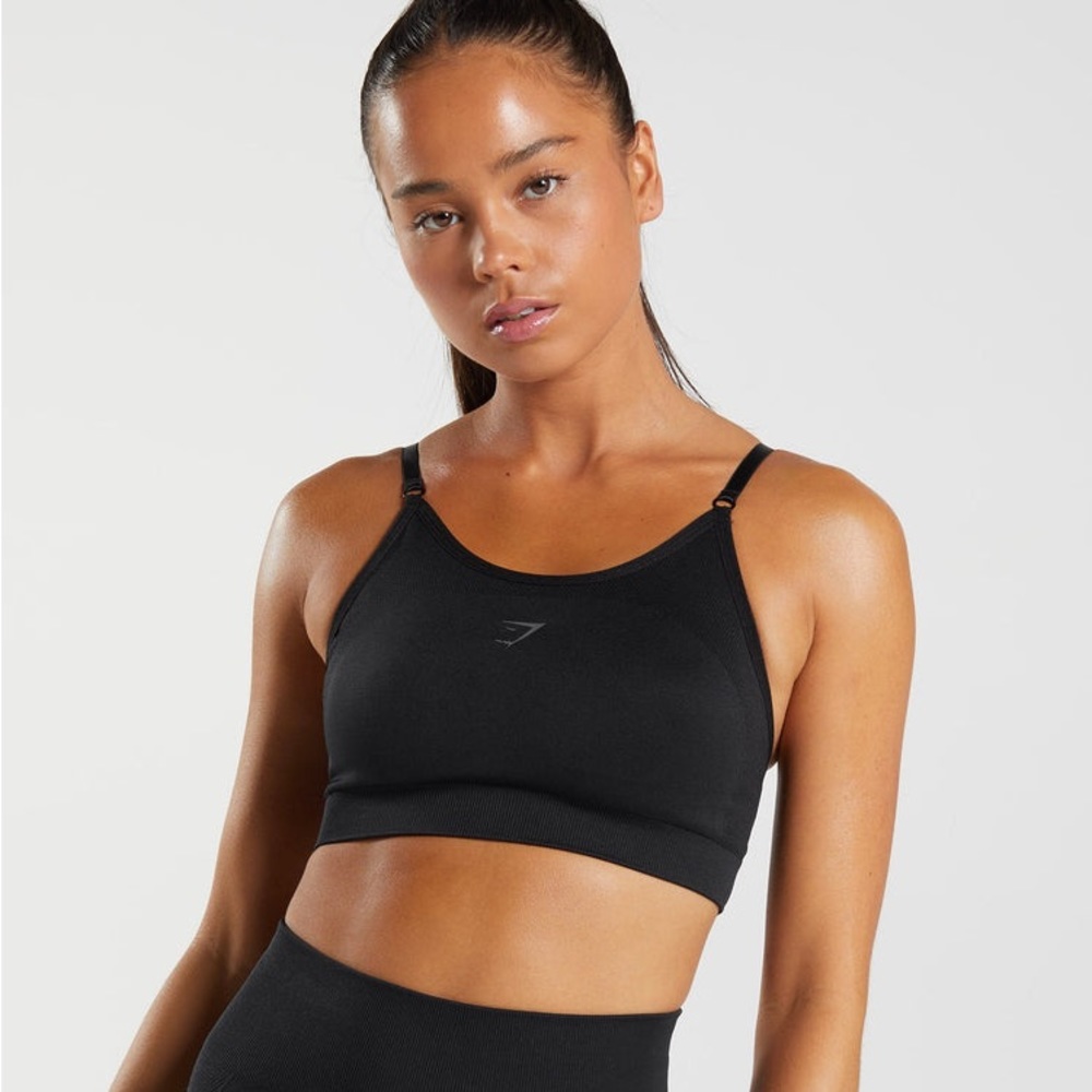 NWOT GYMSHARK FLEX STRAPPY SPORTS BRA in Black Sz Medium